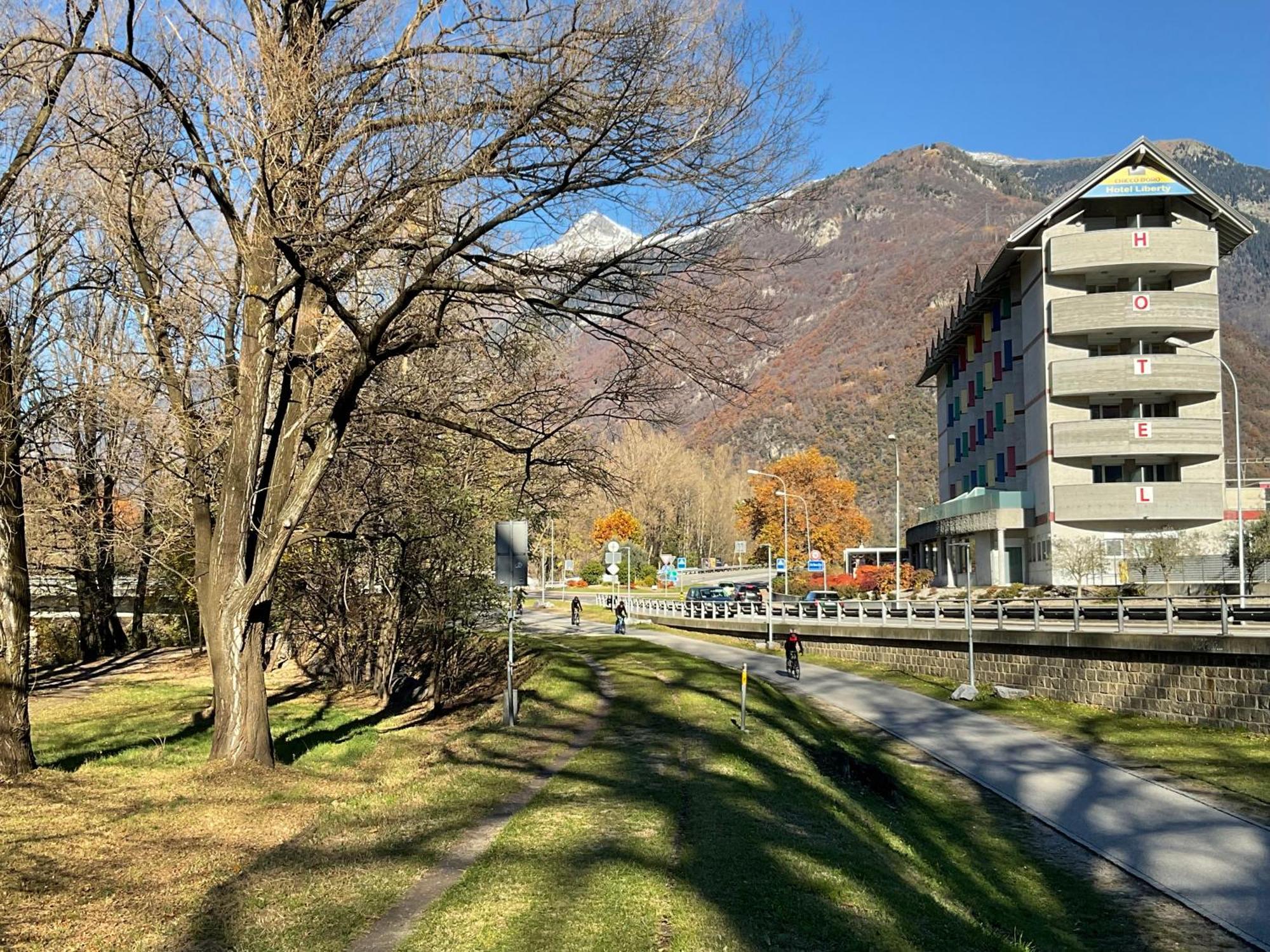 Hotel Liberty Self Check-In Bellinzona Zewnętrze zdjęcie