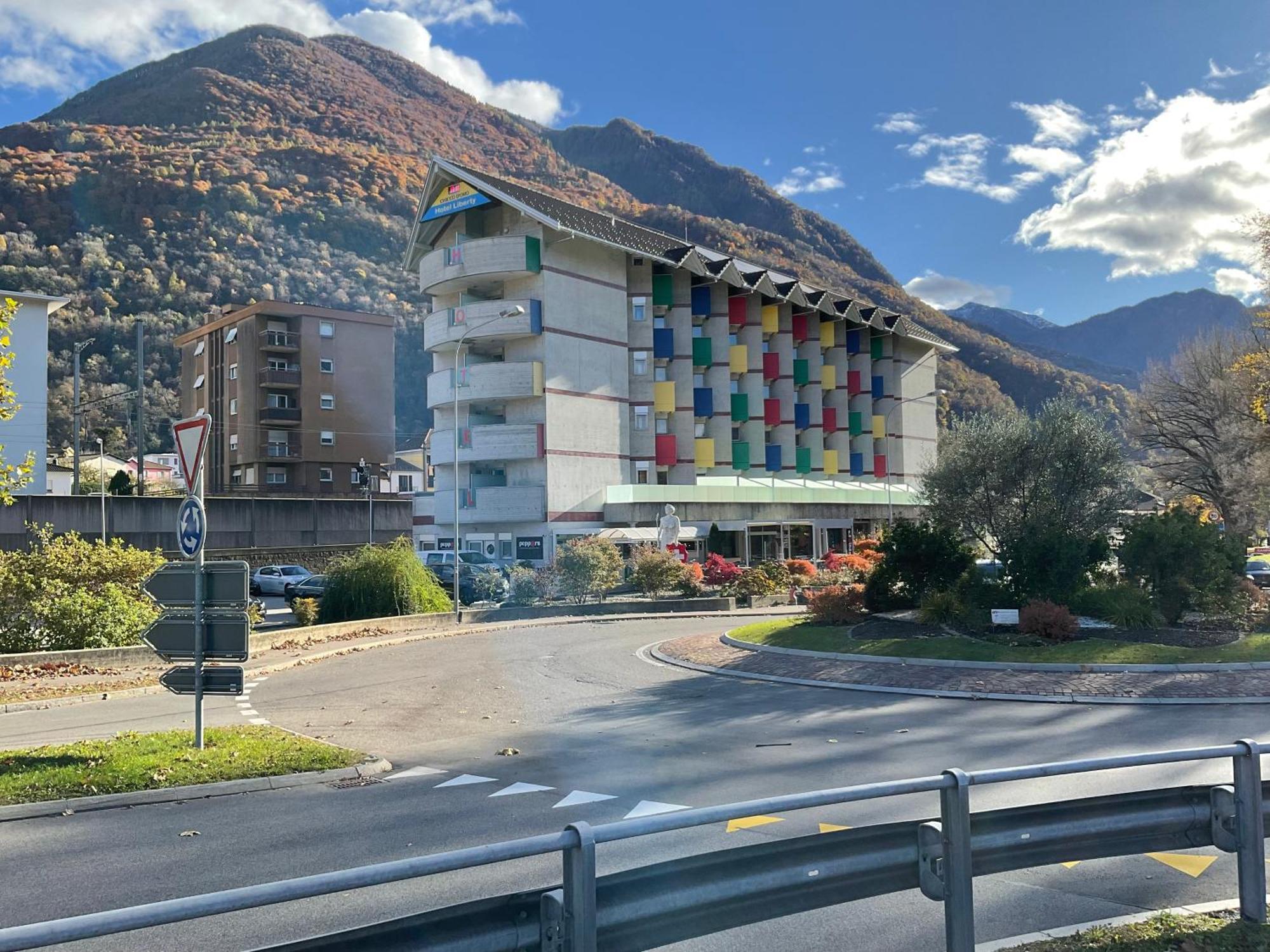 Hotel Liberty Self Check-In Bellinzona Zewnętrze zdjęcie